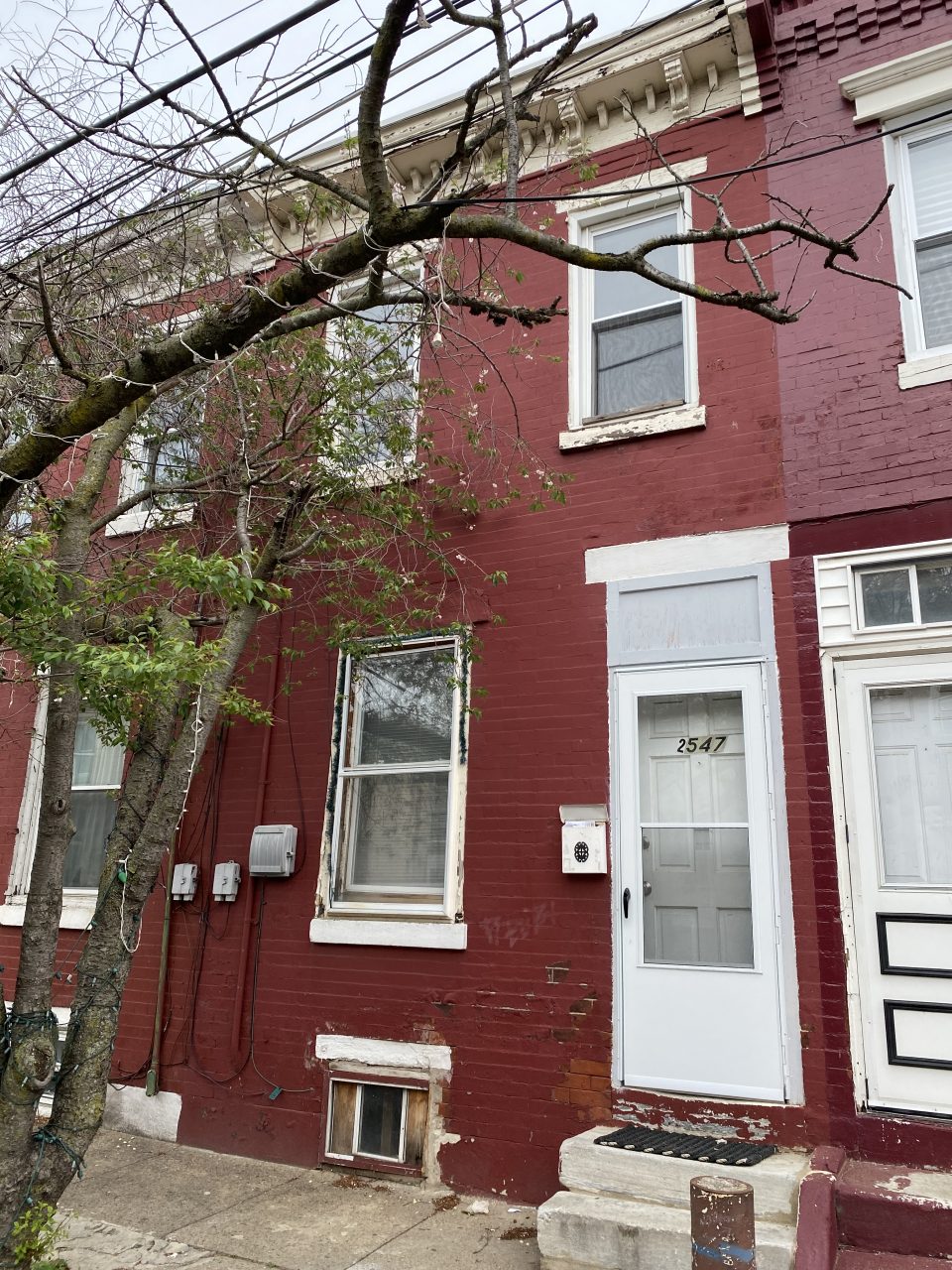 the exterior of a narrow philadelphia property