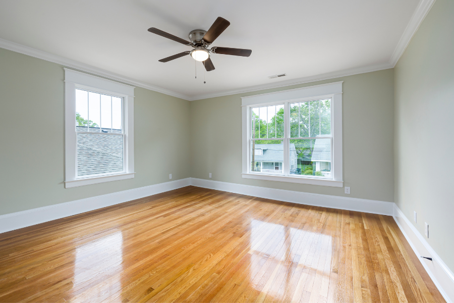 a vacant room with no furniture